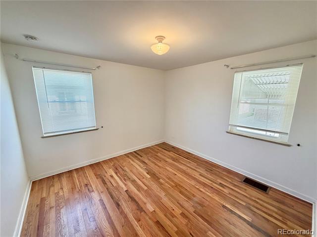 Building Photo - 1320 Holly St