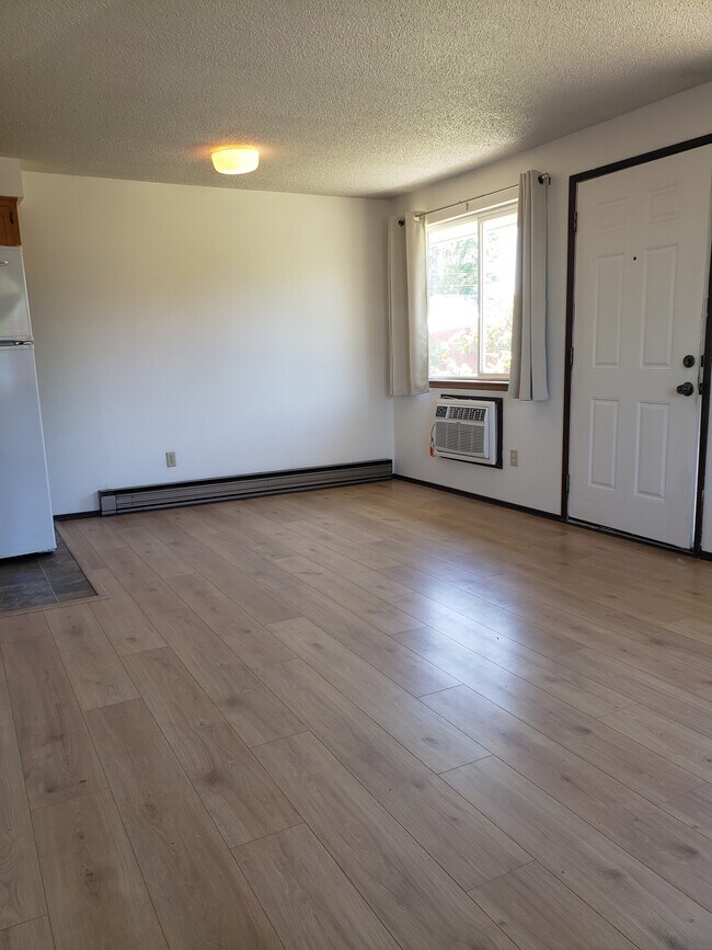 Building Photo - 1520 McKinley Ave