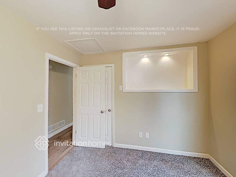 Building Photo - 5160 Legendary Ln