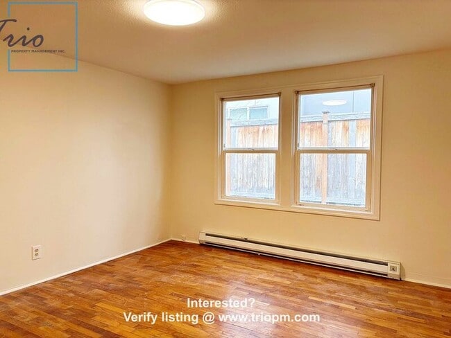 Building Photo - 1869 Hilyard St