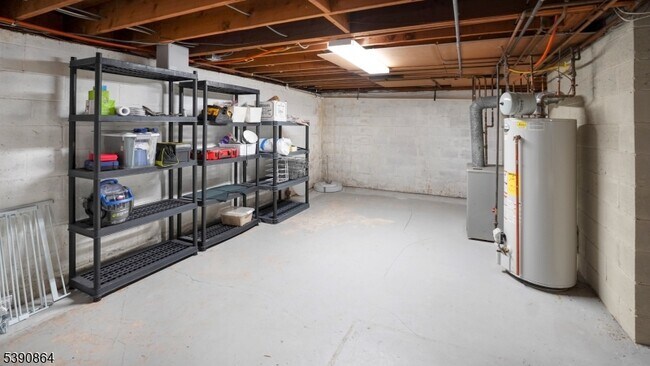 Building Photo - 174 S Mountain Ave