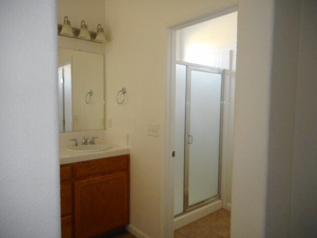 Building Photo - 2570 S Duke Ave