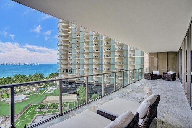 Building Photo - 9705 Collins Ave