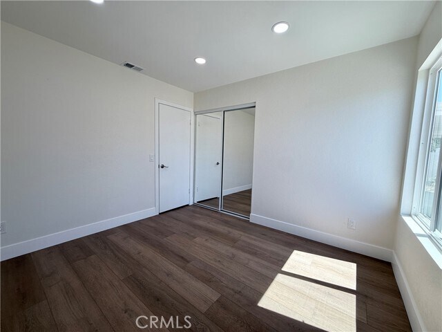Building Photo - 12650 Cypress Ave