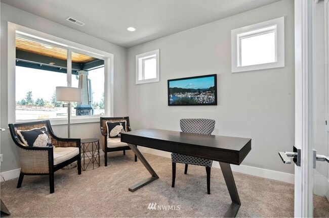 Building Photo - Gorgeous 4 Bedroom Gig Harbor Home in Gated Community