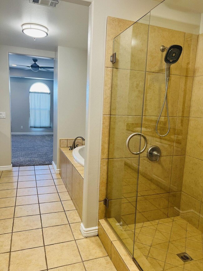 Building Photo - 45245 Seeley Dr