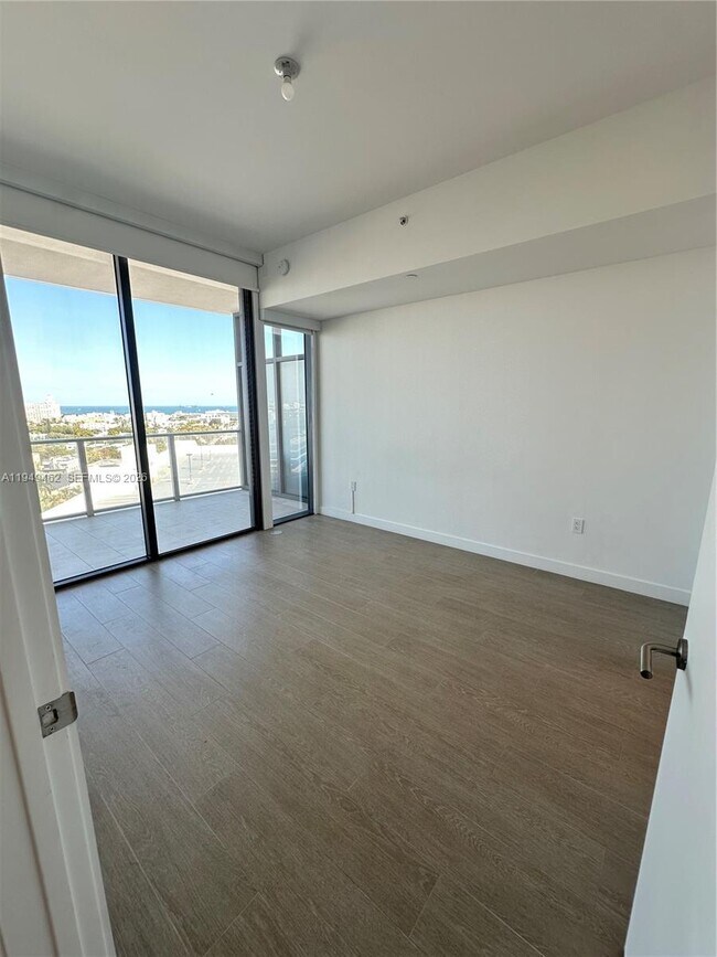 Building Photo - 500 Alton Rd