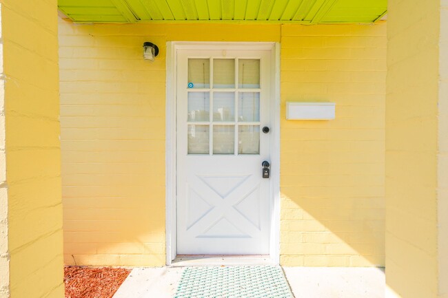 Building Photo - COMING SOON - Live Like You're on Vacation...