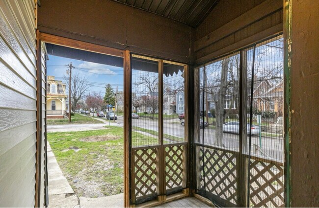 Building Photo - 500 W Wyoming Ave