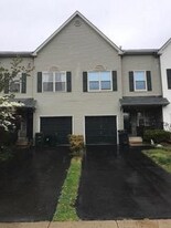 Building Photo - 732 Willopenn Dr