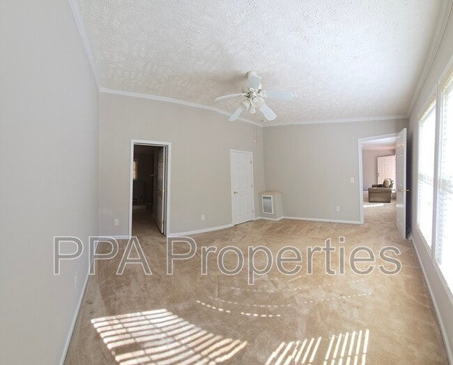 Building Photo - 7217 Ramblewood Dr