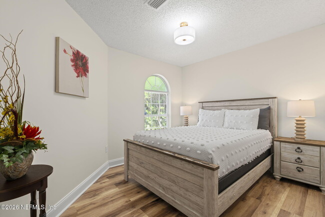 Building Photo - 2658 Sam Houston Pl