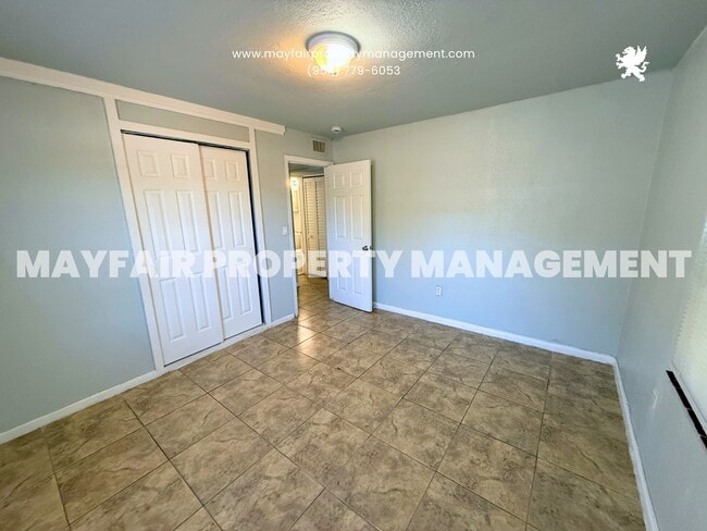 Building Photo - 400 Opa-Locka Blvd