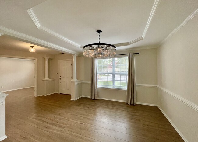 Building Photo - 6207 Oaken Gate Dr S