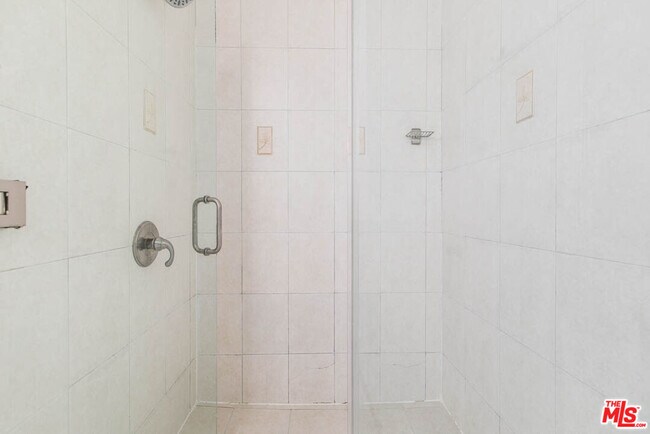 Building Photo - 27584 Onyx Ln