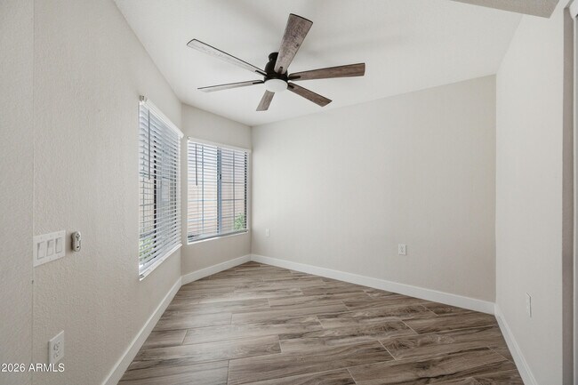 Building Photo - 17229 N Zuni Trail