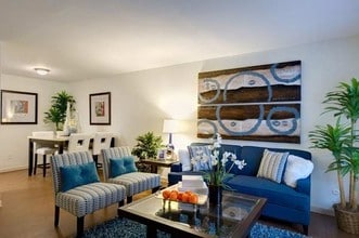 Interior Photo - London Belle