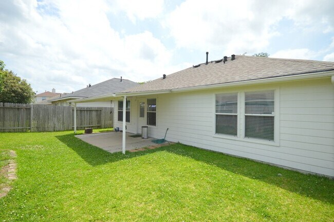 Building Photo - 8311 Kingsbridge Meadow Dr