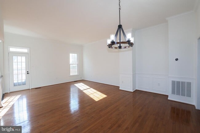 Building Photo - 47699 Whirlpool Square