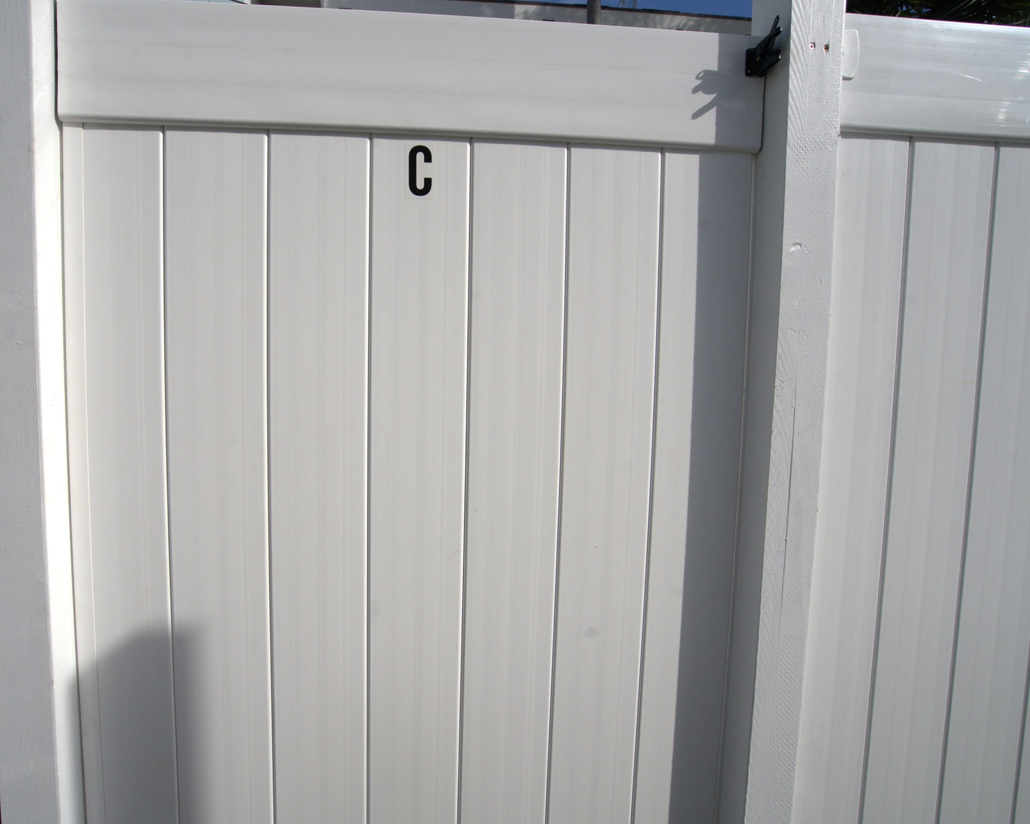 Fenced-off yard space exclusive to this unit - 1123 E Ocean Blvd