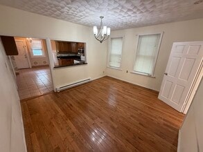 Building Photo - 101 Brooks St