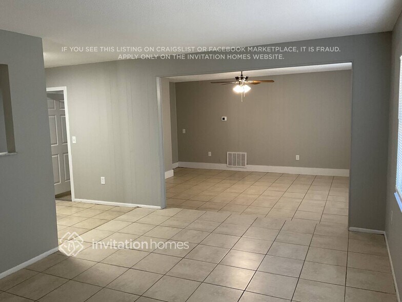 Building Photo - 603 67th Ave Terrace W