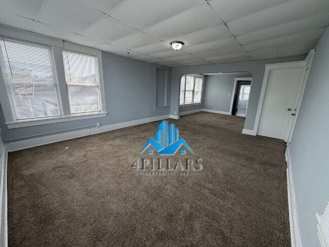 Building Photo - 544 Pennsylvania St