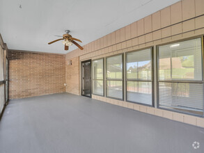 Building Photo - 534 Berlin Dr