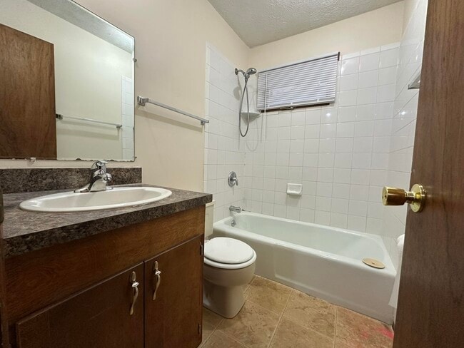 Building Photo - 6730 Havelock Ave