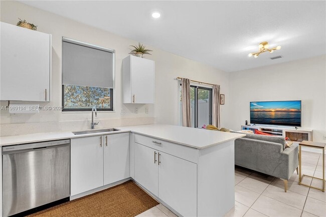 Building Photo - 20433 NW 4th Ave