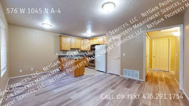 Building Photo - 576 W 1045 N