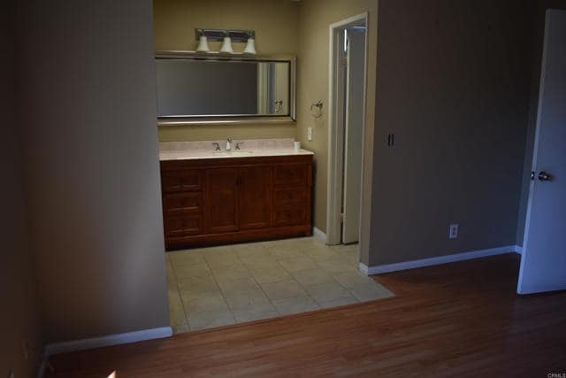 Building Photo - 450 Lynwood Ln