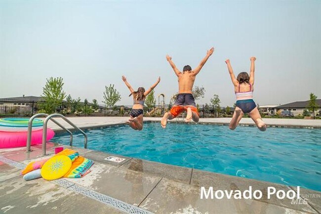 Building Photo - Immaculate Home in The Greens at Movado