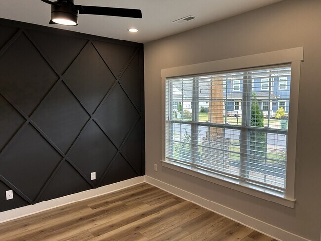 Building Photo - 6619 Camilla Dr