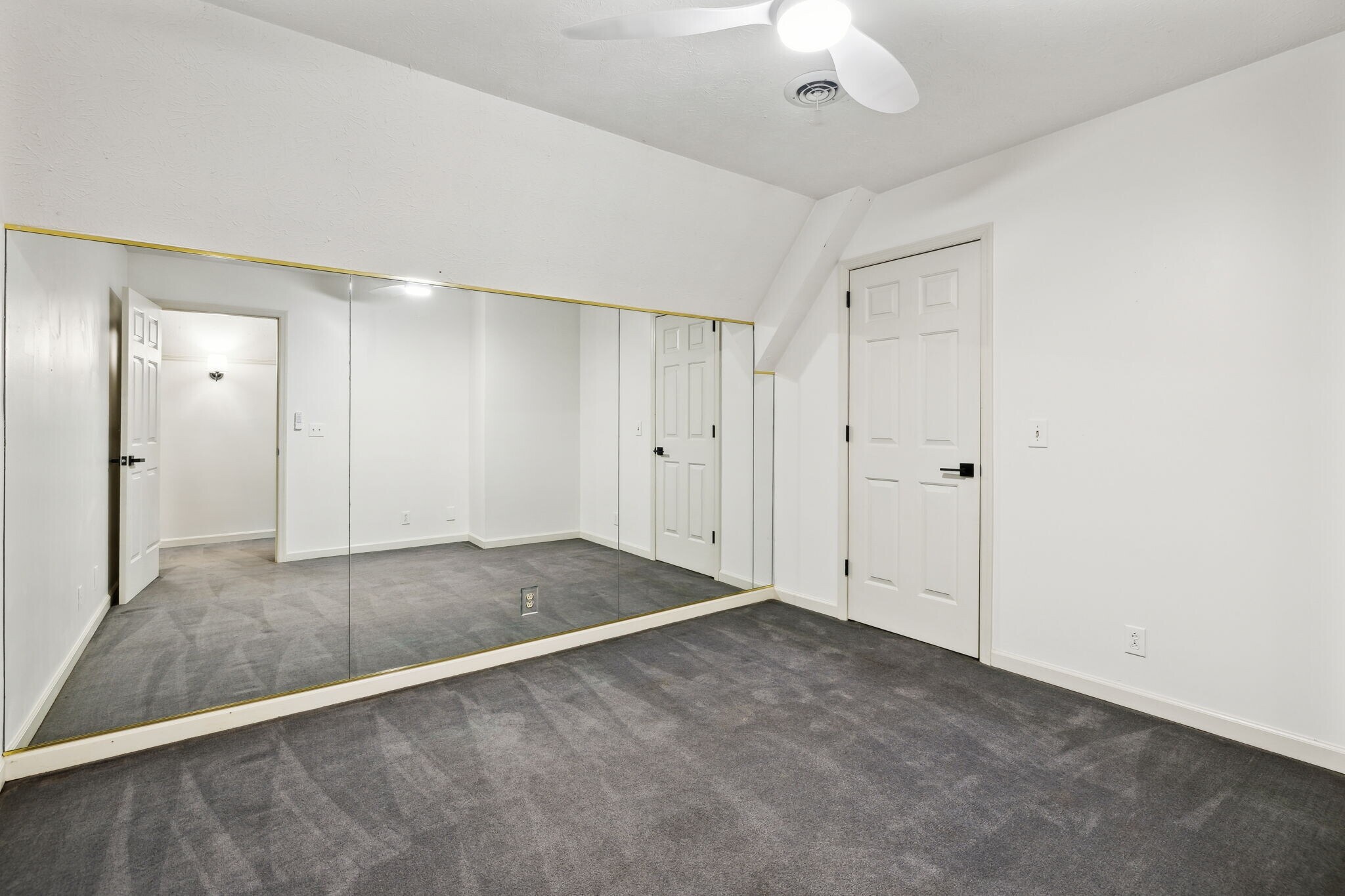 Building Photo - 316 McCoin Dr