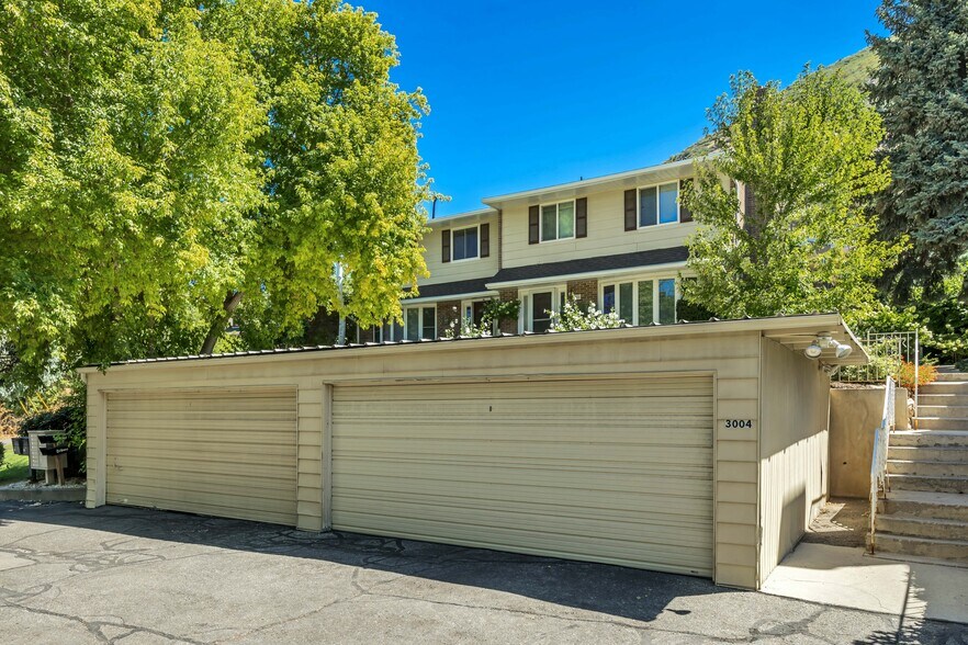 Building Photo - 3002 E Casto Ln