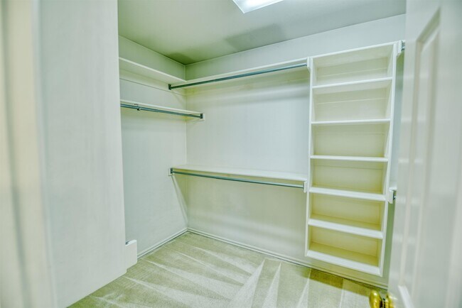 Building Photo - 15501 Arbuckle Heights