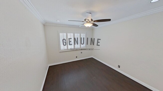 Building Photo - Spacious and Nicely Updated House With Gre...