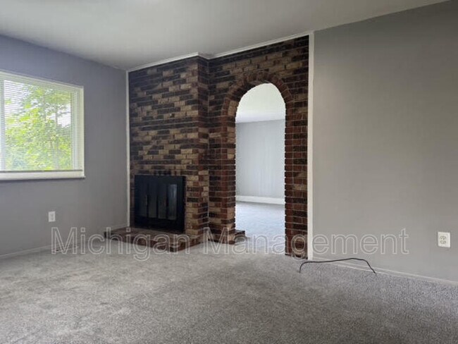 Building Photo - 45299 Indian Creek Dr