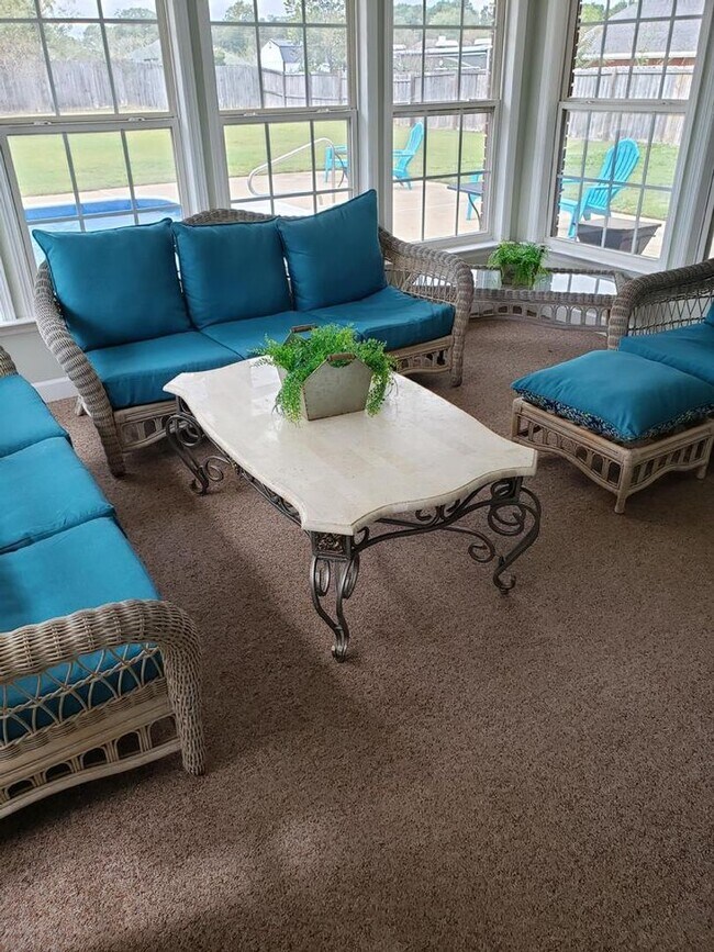 Building Photo - The Woodlands Subdivision/ Level Plains .... COMPLETELY FURNISHED WITH POOL!!!