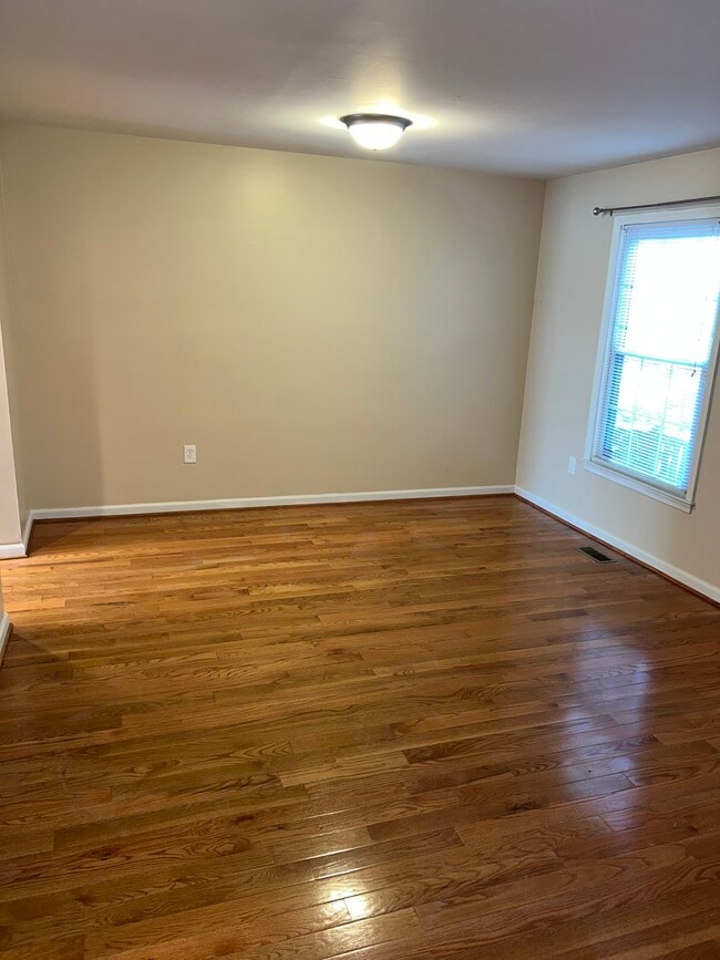 Building Photo - 2136 Catskill St