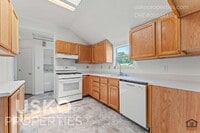 Building Photo - 3901 Y St