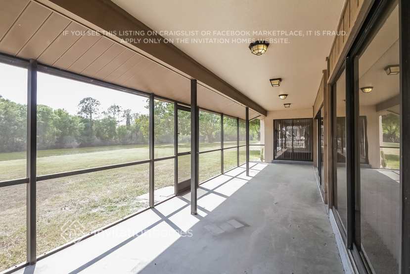 Building Photo - 8907 68th Ave E