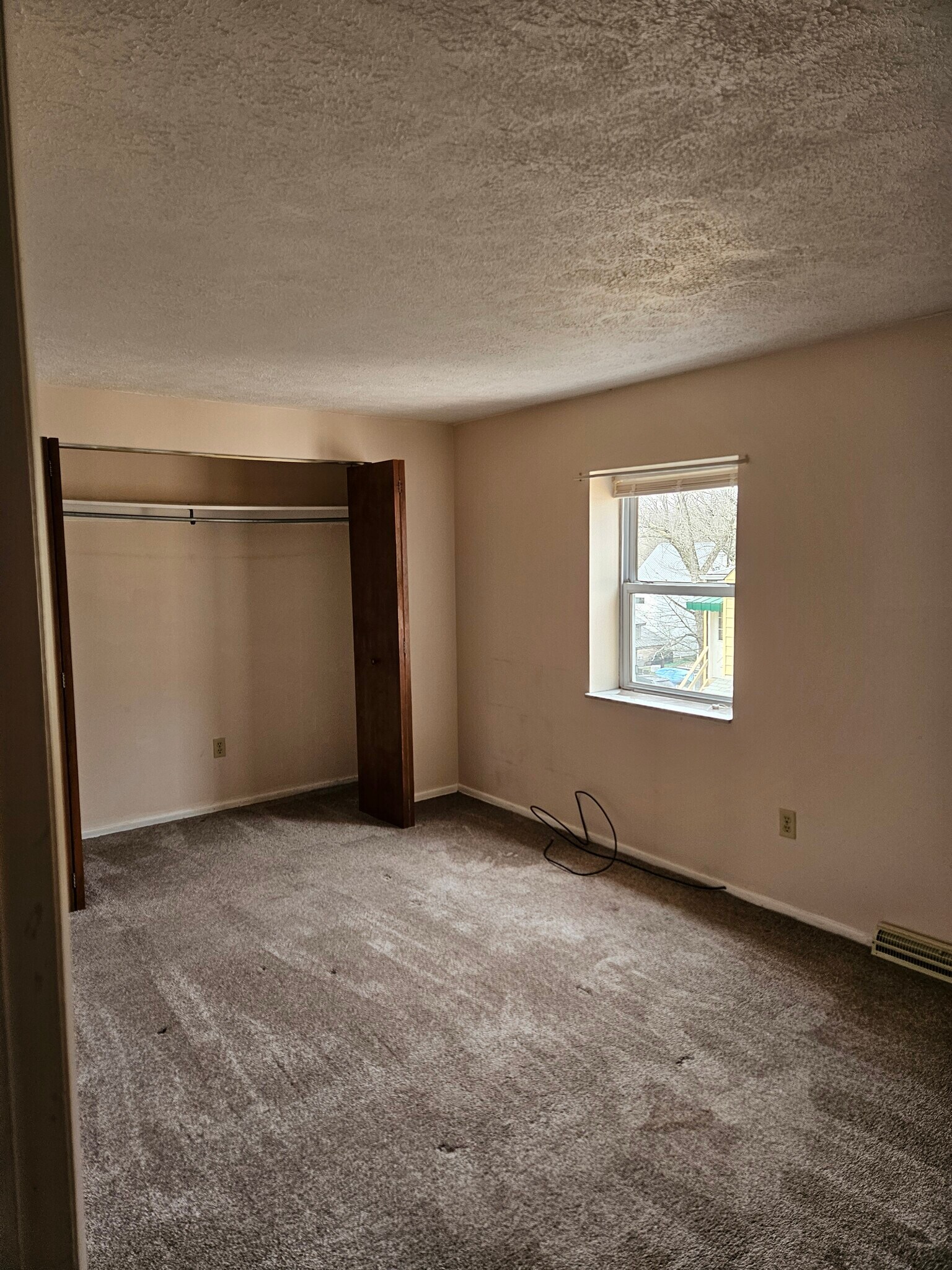 Building Photo - 441 6th St