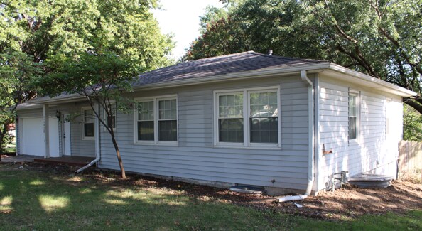 Building Photo - Move in Special - Spacious 5 Bedroom and 2...