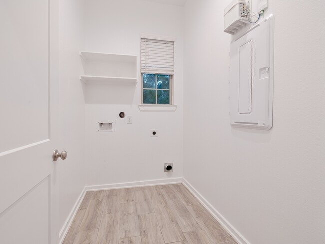 Building Photo - 7918 Pershing Ave