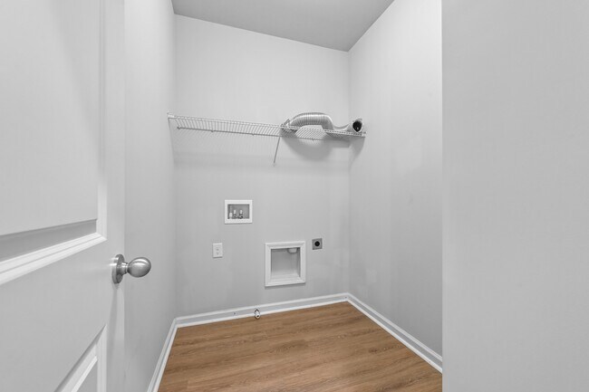 Building Photo - 3229 Weyhill Trl