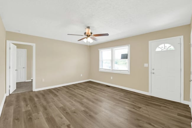 Building Photo - 2103 Concord Lake Rd