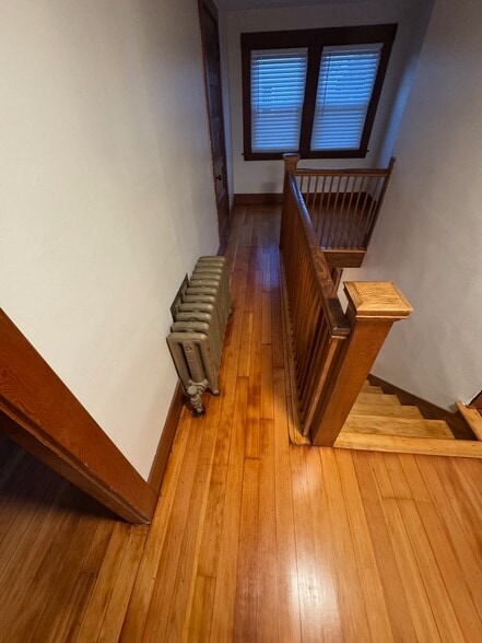 Building Photo - 319 Bridge St