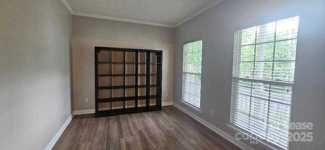 Building Photo - 12217 Westbury Glen Ct